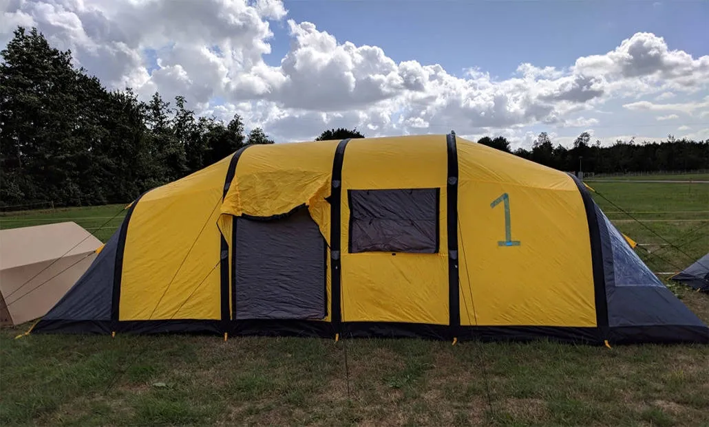 FAMILY TENT